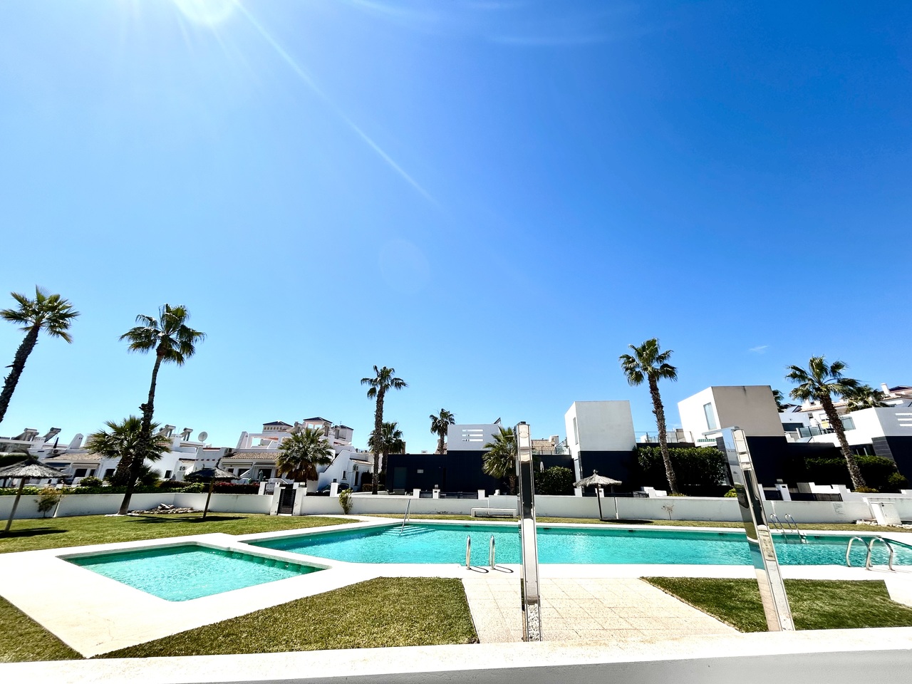 dffcfff3b795104e6e24_xlarge Apartment in Villamartin, Alicante