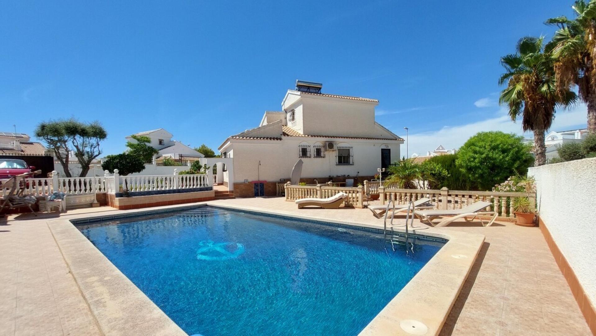 g_26i43rtreiuhfzdiuw3f.jpg Villa for sale in Camposol