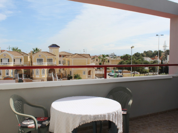 Apartment for sale in Villamartin