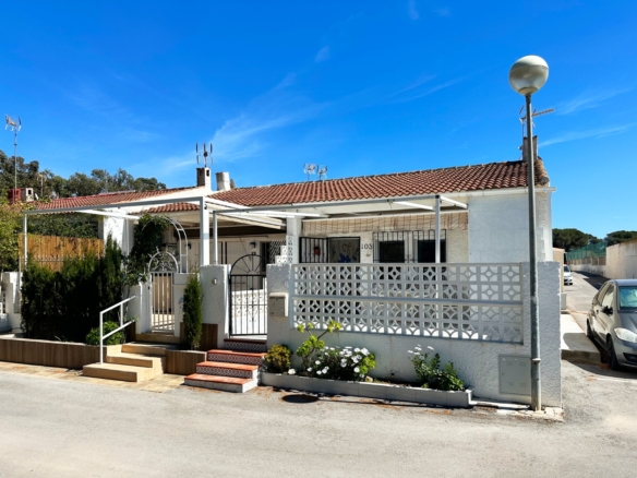 Town House for sale in Guardamar del Segura