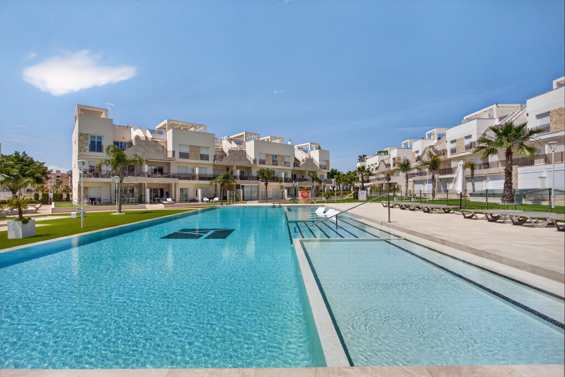 o_1jnf9t7rk175k1dbl1m2orf31jf33v Apartment in Guardamar del Segura, Alicante