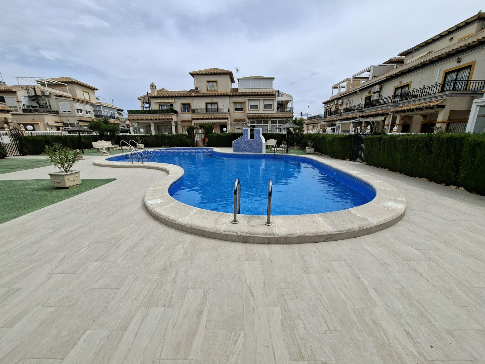 o_1jnmt2c3n1vq51h8s1dbe1ueg49p31 Apartment in Orihuela Costa, Alicante