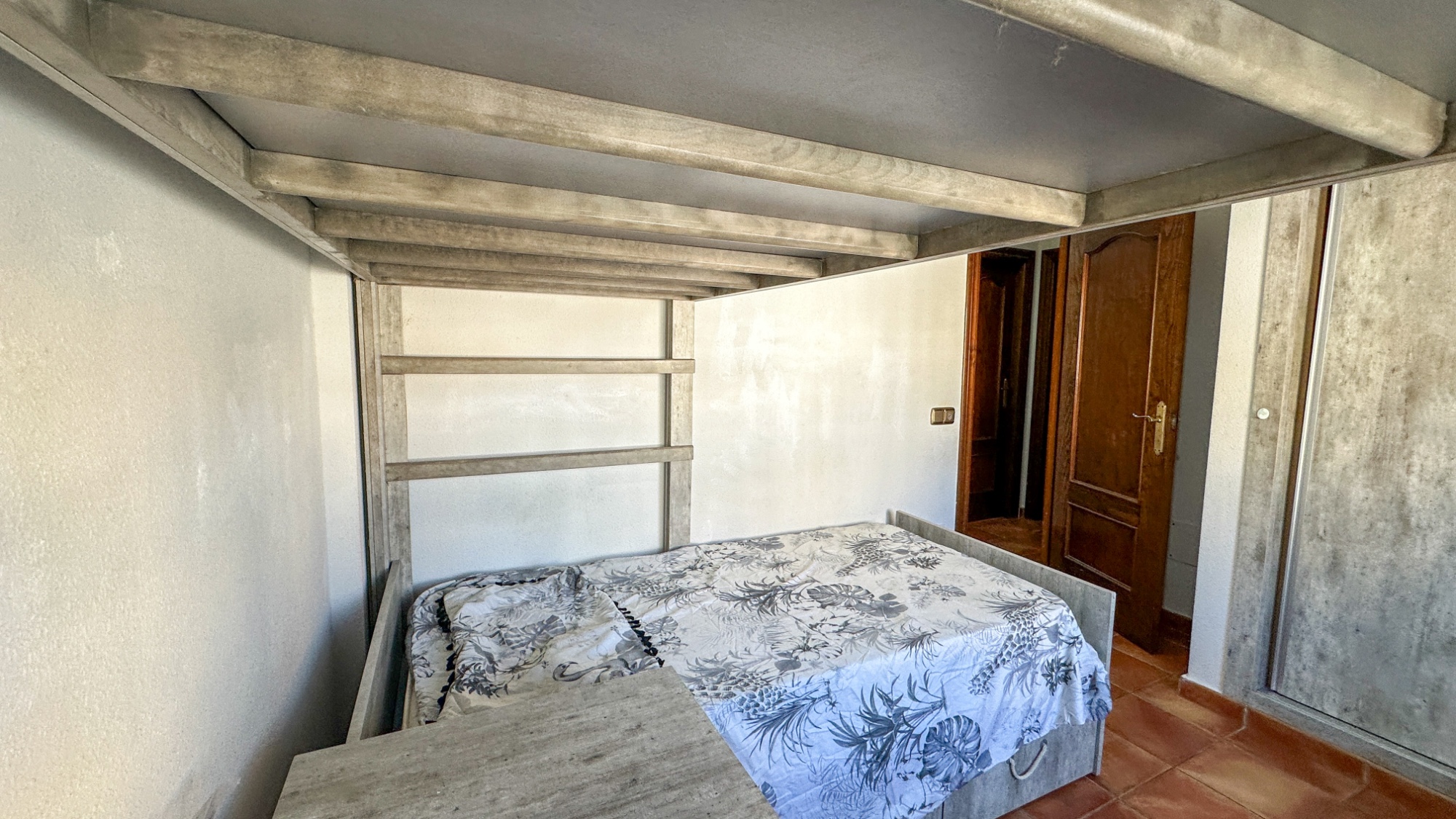 o_1jnrqbbep1ppe1fk6c2i149q7f23j Town House in San Miguel de Salinas, Alicante