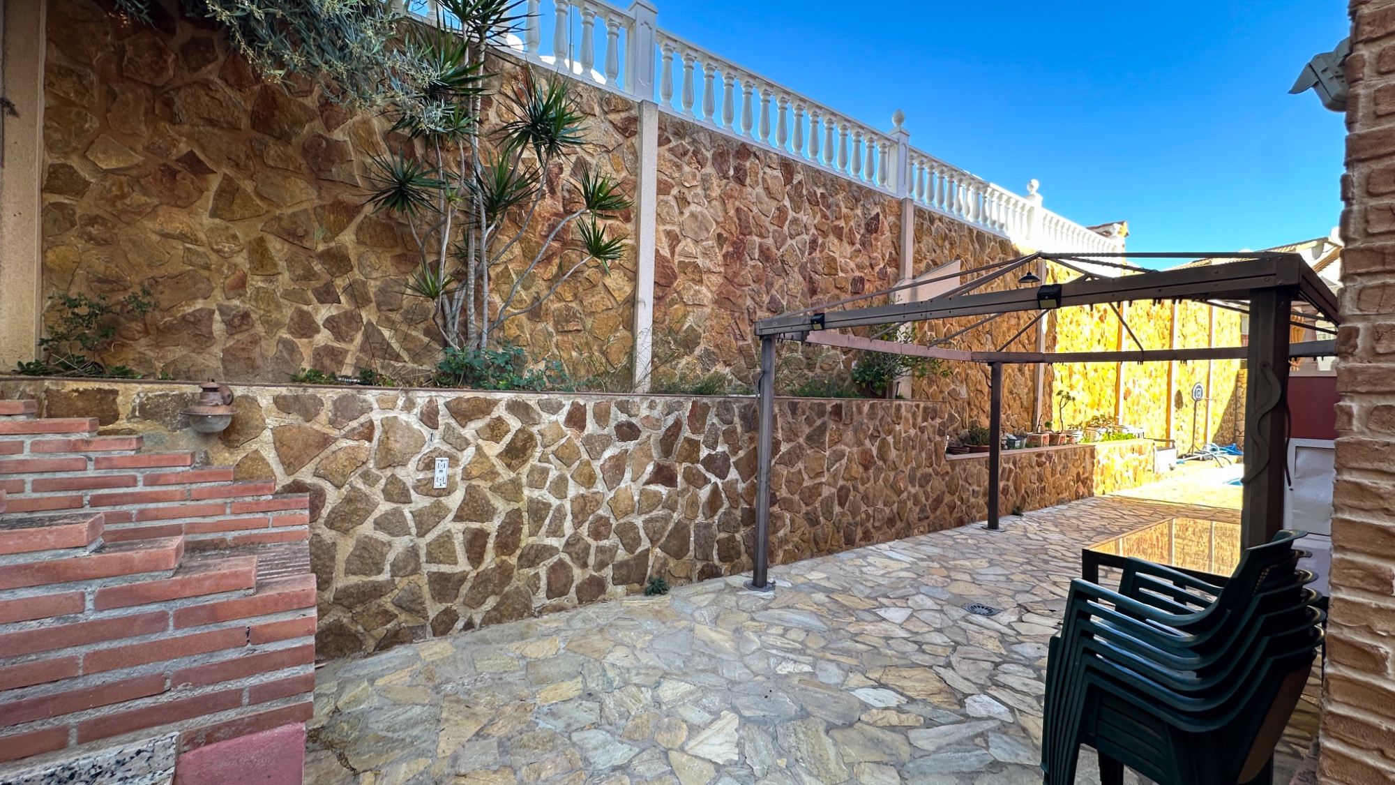 o_1jnrqbbep1v9coi1e3i1bgpr0m43 Town House in San Miguel de Salinas, Alicante