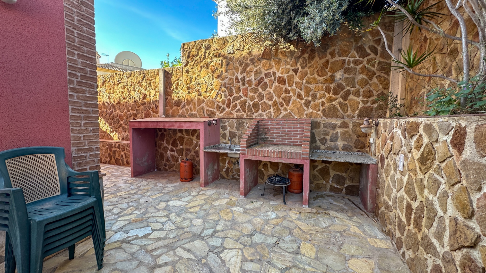 o_1jnrqbbep1ve8hbf1vdlqqcko83a Town House in San Miguel de Salinas, Alicante