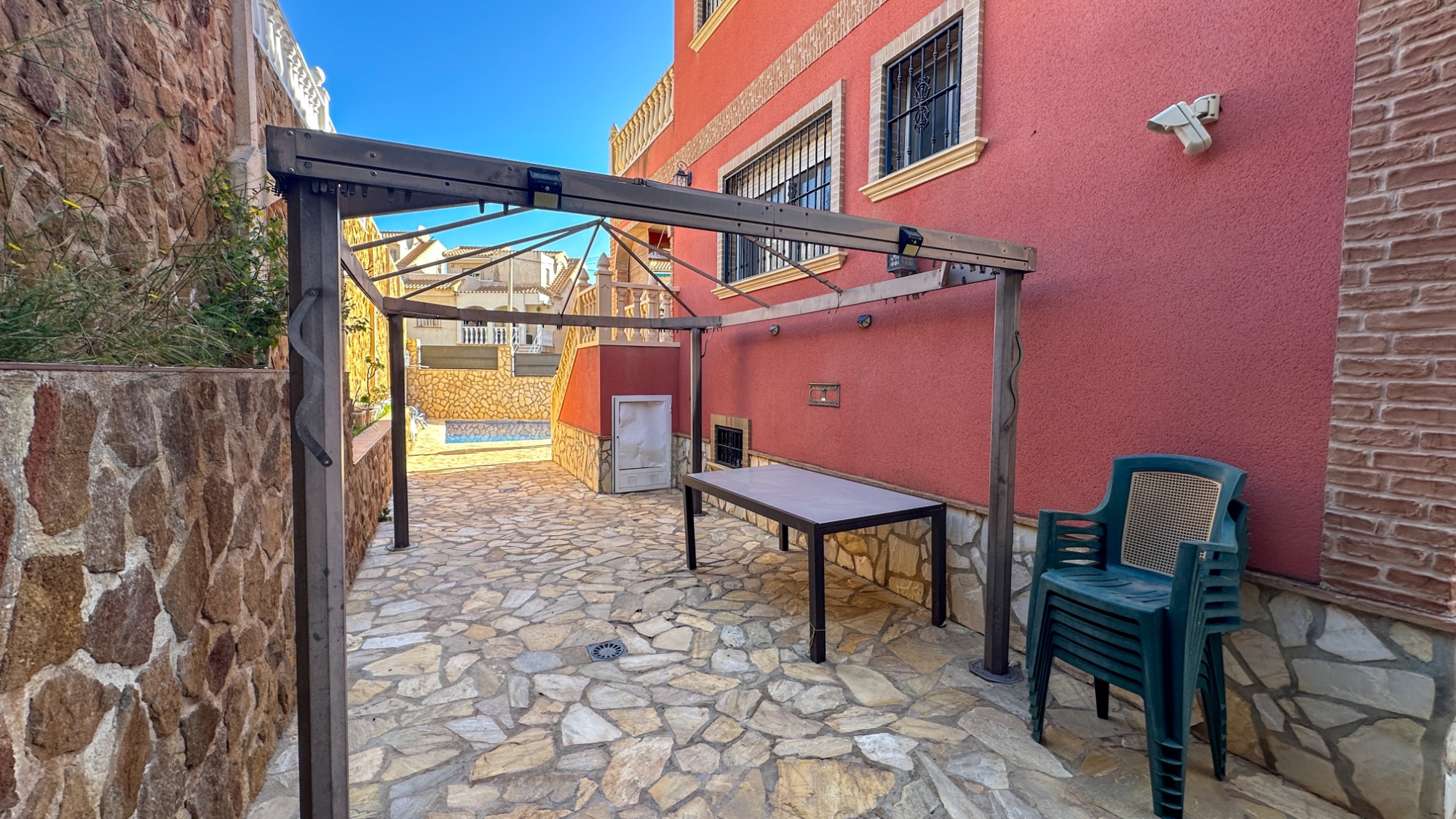 o_1jnrqbbeq1jke2fo1n751utrfb74j Town House in San Miguel de Salinas, Alicante