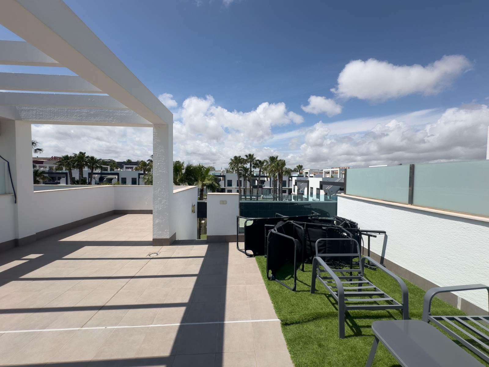 o_1joaulac9bgc1ub1bsc42lbri3e Apartment in La Zenia, Alicante
