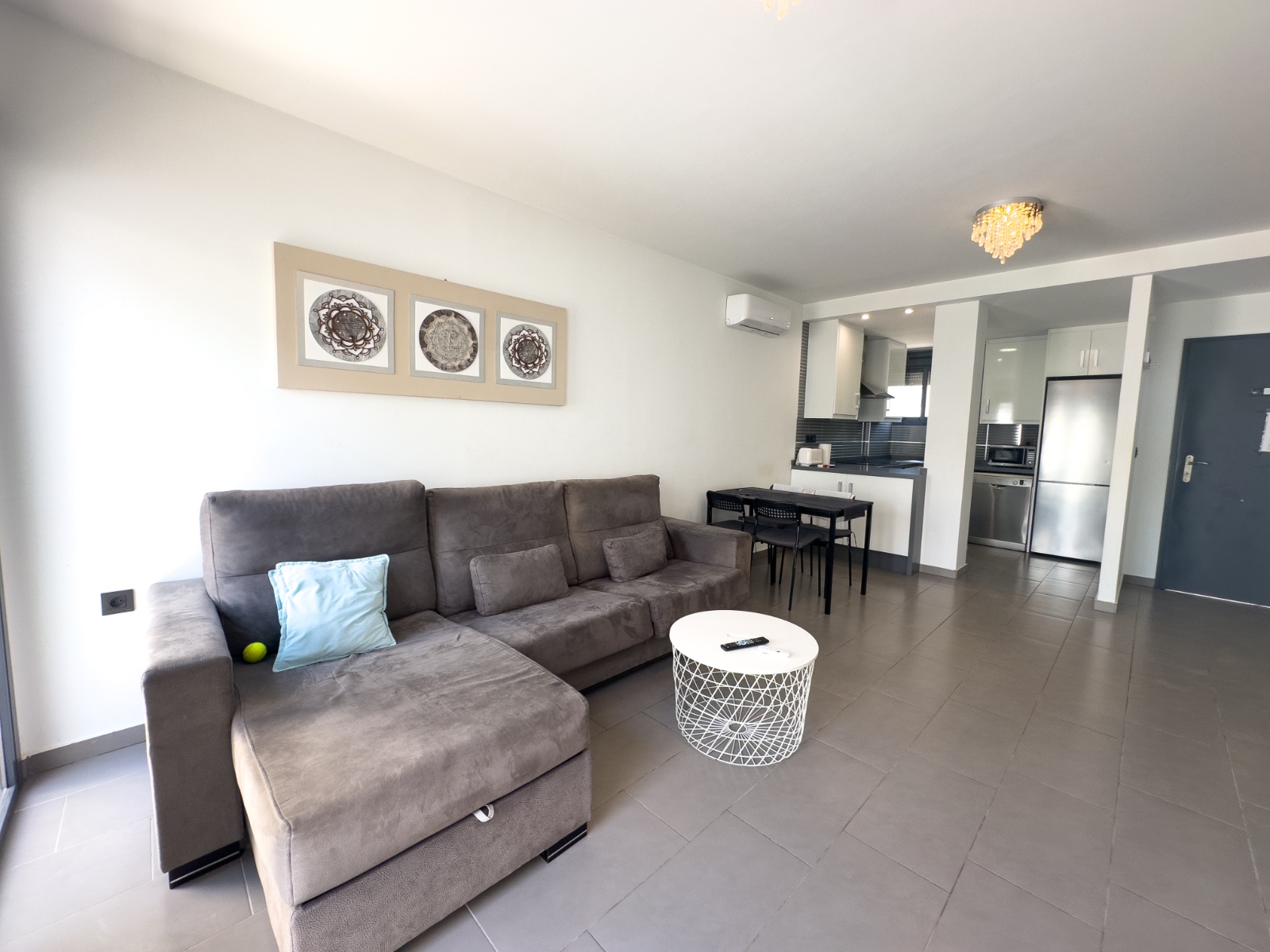 o_1joaulac9hmv9gc104tq5a153q3b Apartment in La Zenia, Alicante