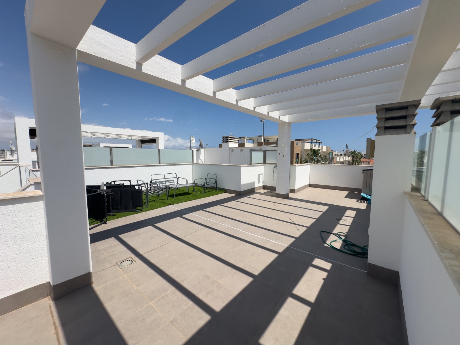 o_1joaulac9vd9gor1vs513mj10df3g Apartment in La Zenia, Alicante