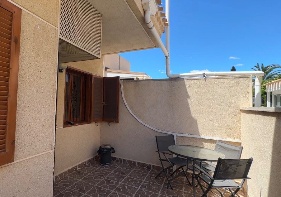 o_1jogn25rhd591fp31e0fung1lke33 Apartment in Orihuela Costa, Alicante