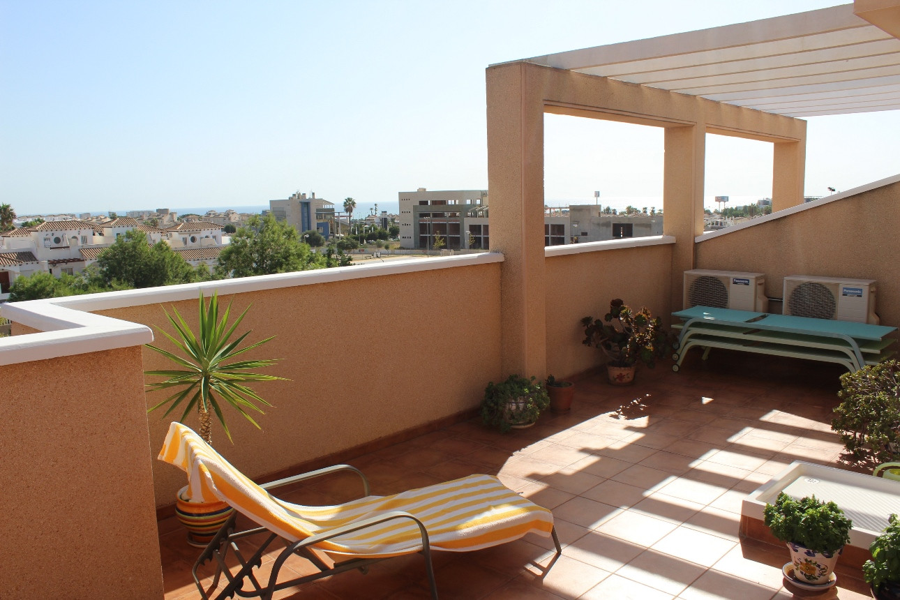 o_1jom3q92j8pg1vmj5dkp2418d120 Penthouse in Orihuela Costa, Alicante
