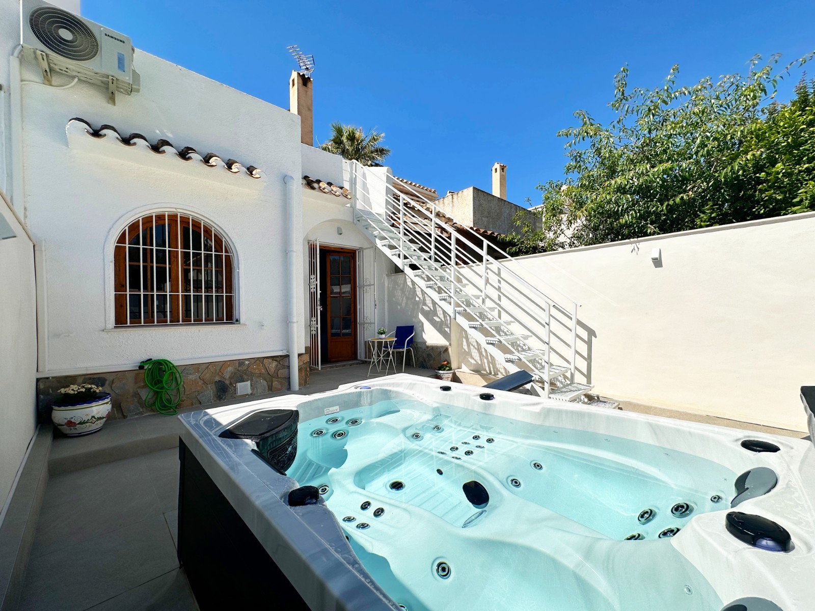 o_1jp09geaf1tg9a571mf0dibeo41g Town House in Orihuela Costa, Alicante