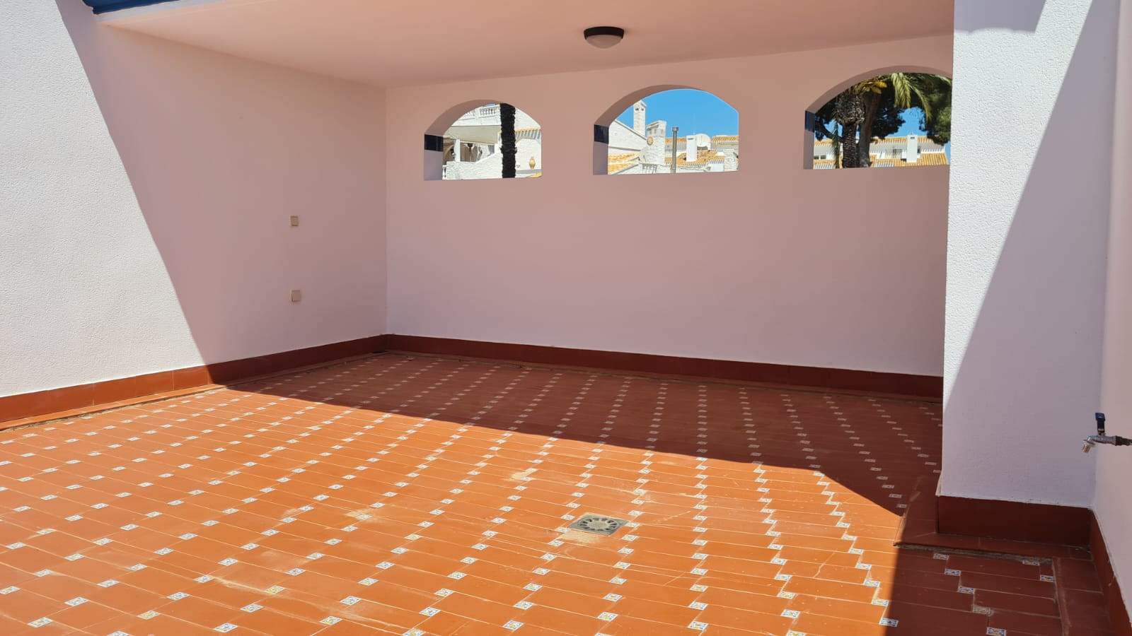 o_1jp5bhsgn17nhrf71q5fclp18sb1o Bungalow in Villamartin, Alicante