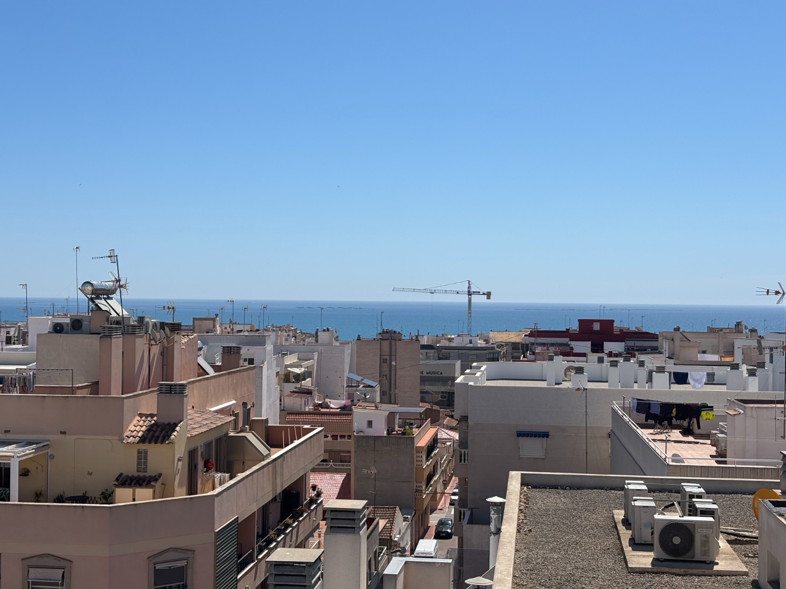 o_1jp844ors54l10i9csb1gig14ql6n Penthouse in Guardamar del Segura, Alicante