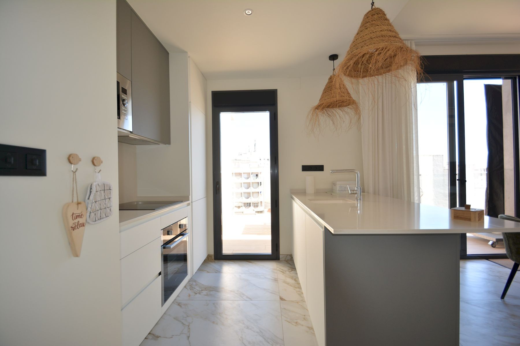 o_1jp84ab251ju1663nel1qilp0220 Penthouse in Guardamar del Segura, Alicante