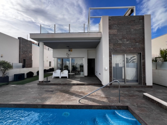Villa for sale in Orihuela Costa