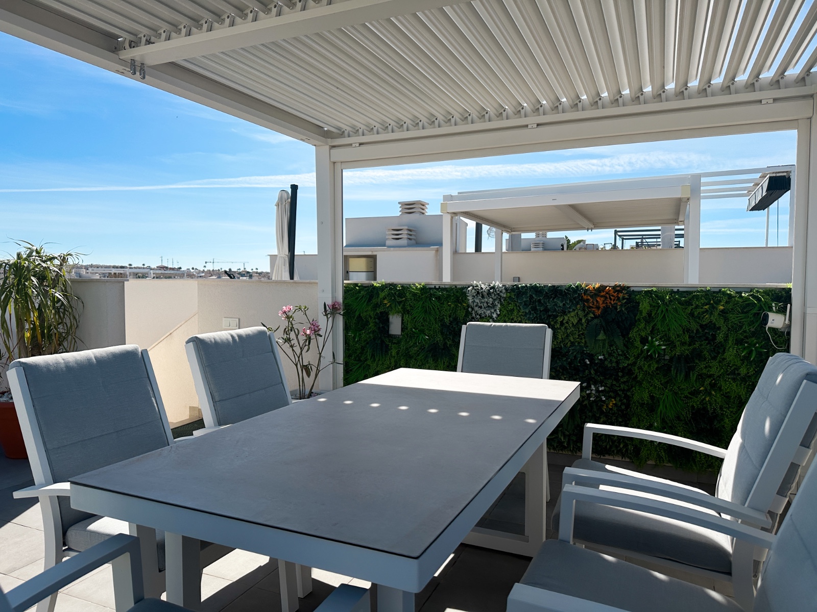 o_1jppmhqn216vm12or9sr1e581q7c3n Apartment in Orihuela Costa, Alicante