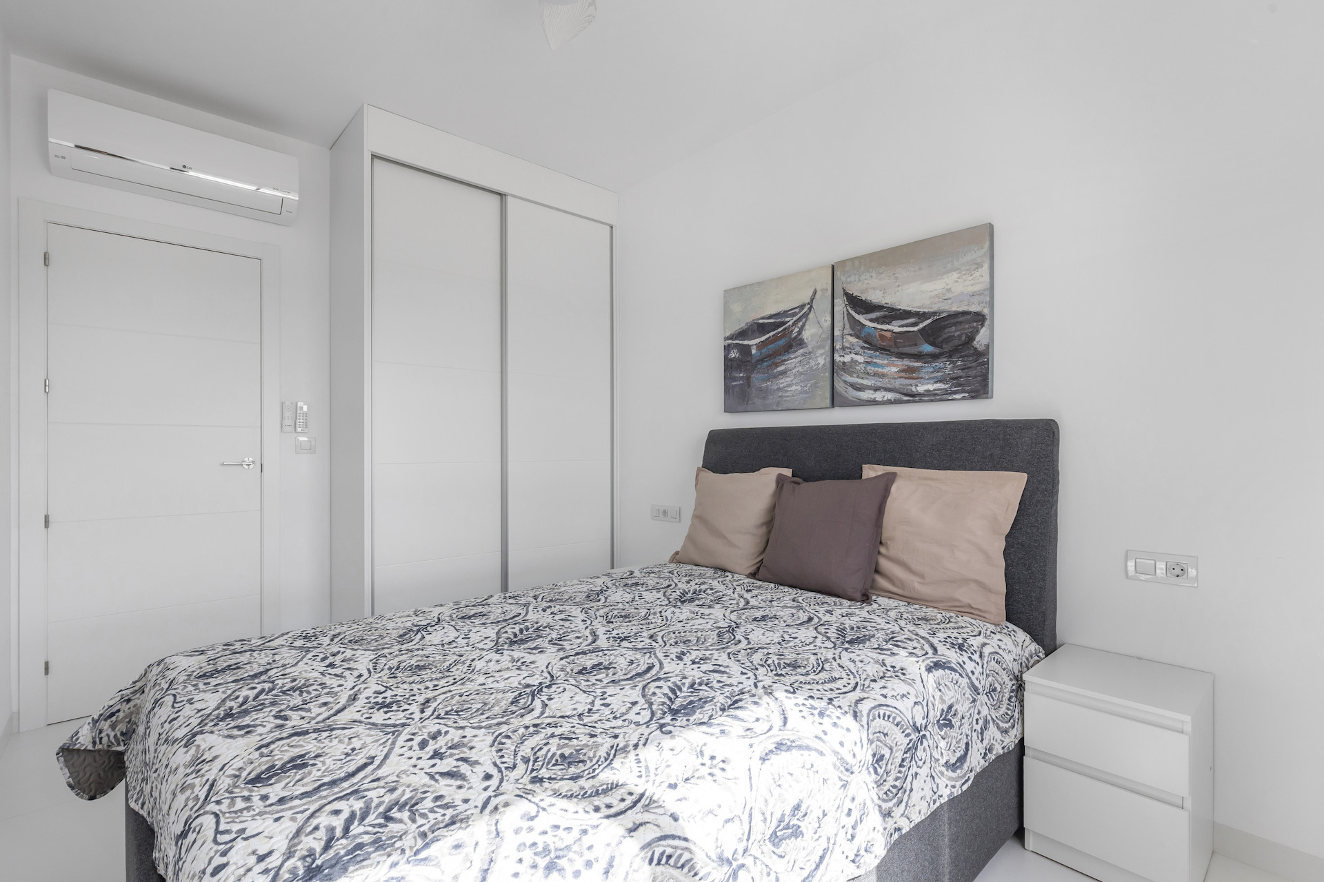 ourl= Apartment in San Miguel de Salinas, Alicante