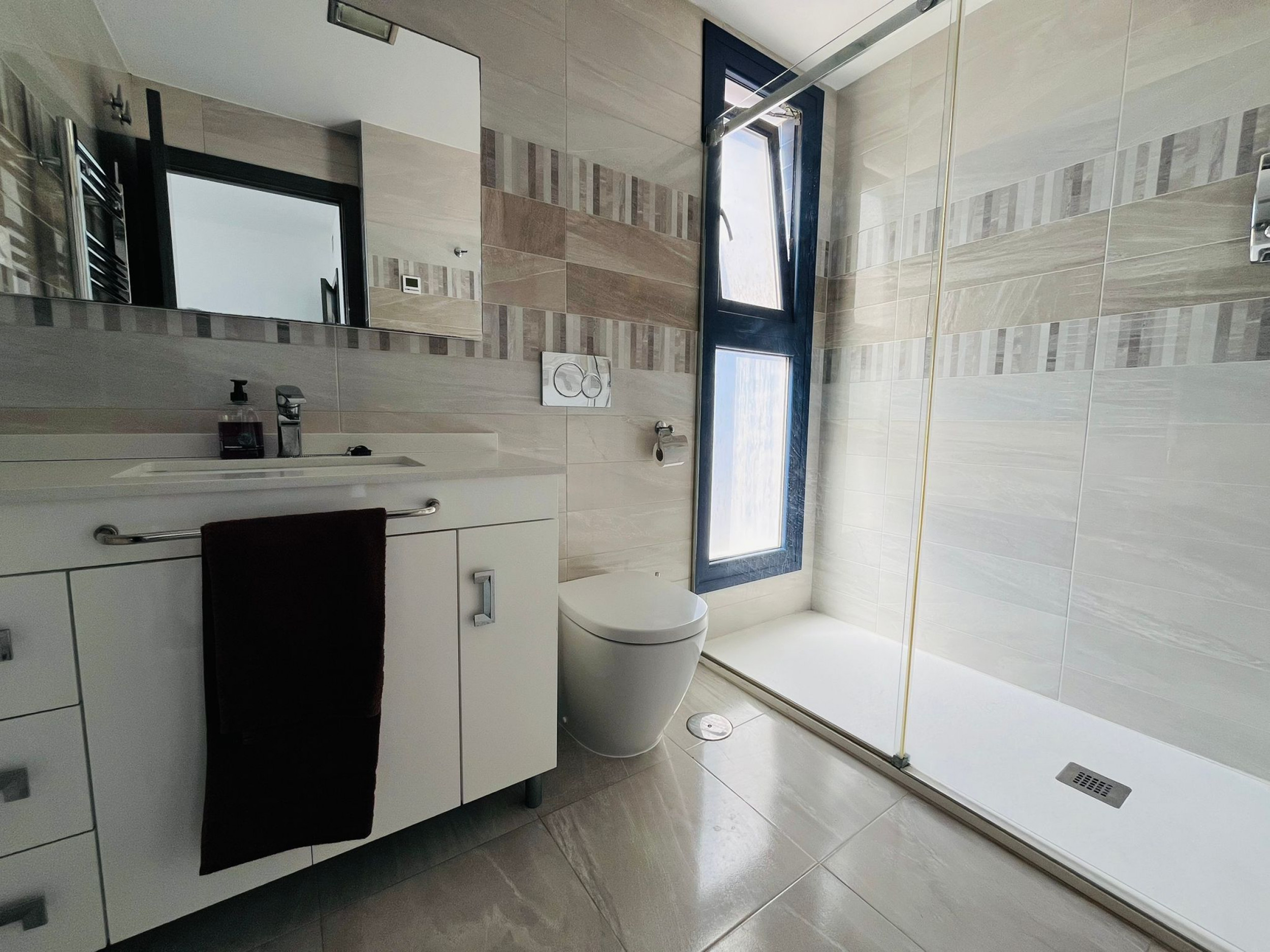 property_attachment_1jkc6toqgh_20250929092152 Apartment in Punta Prima, Alicante