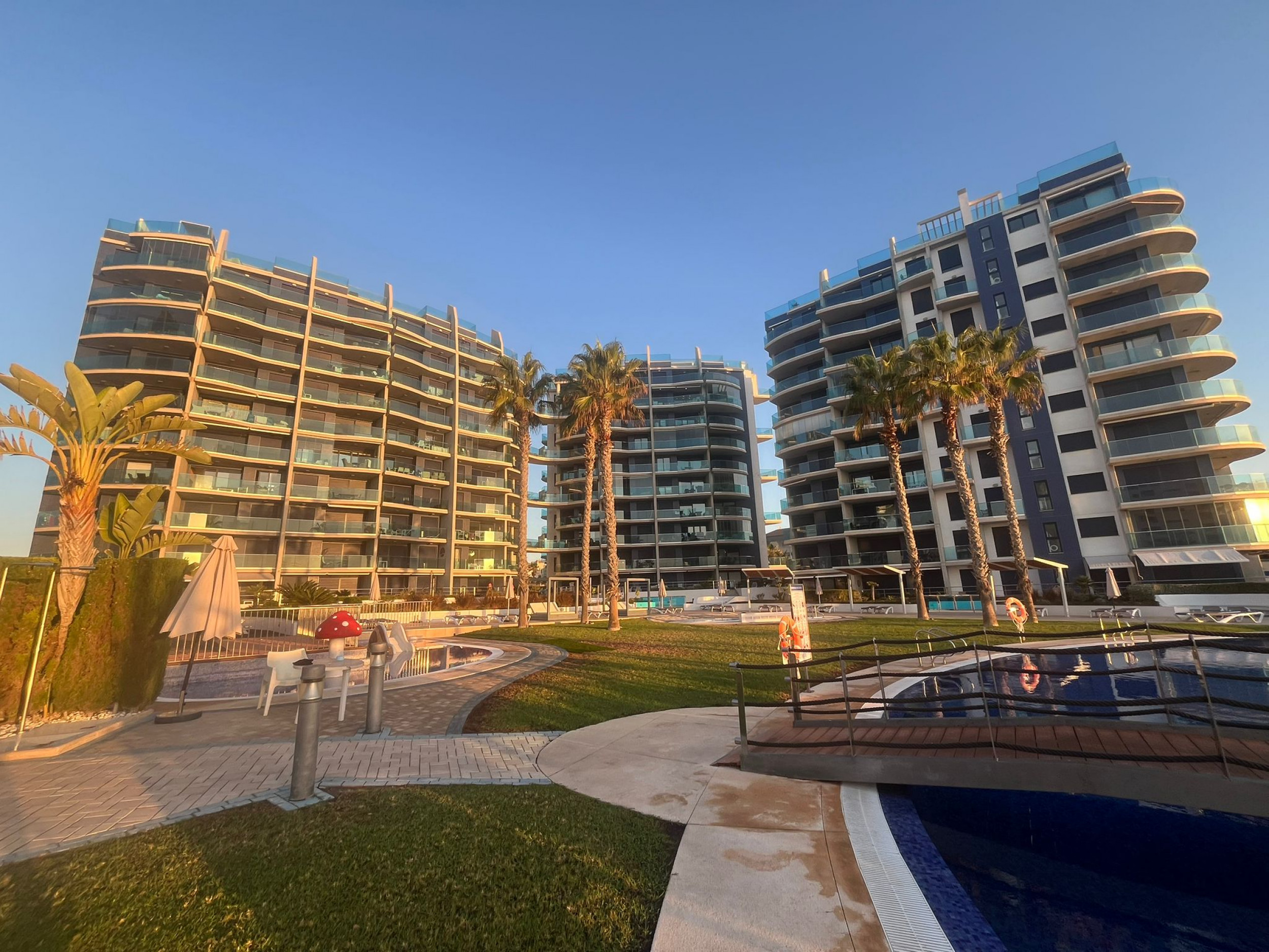 property_attachment_1o7huww2yf_20250929092143 Apartment in Punta Prima, Alicante