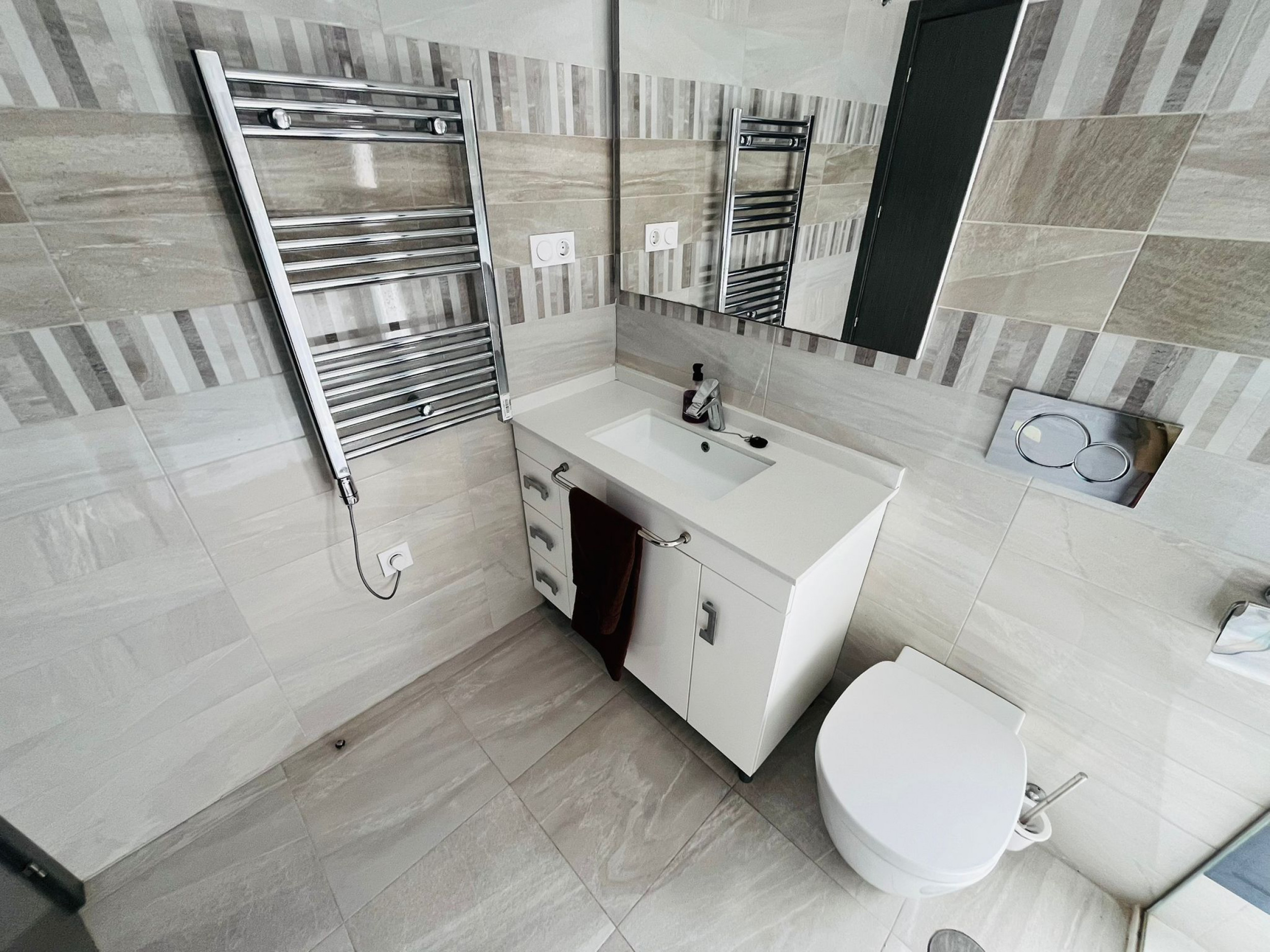 property_attachment_1y0hf9crpm_20250929092153 Apartment in Punta Prima, Alicante