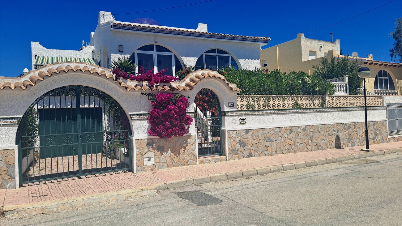 villa-san-miguel-de-salinas-spsdx234-1.jpg Villa for sale in San Miguel de Salinas