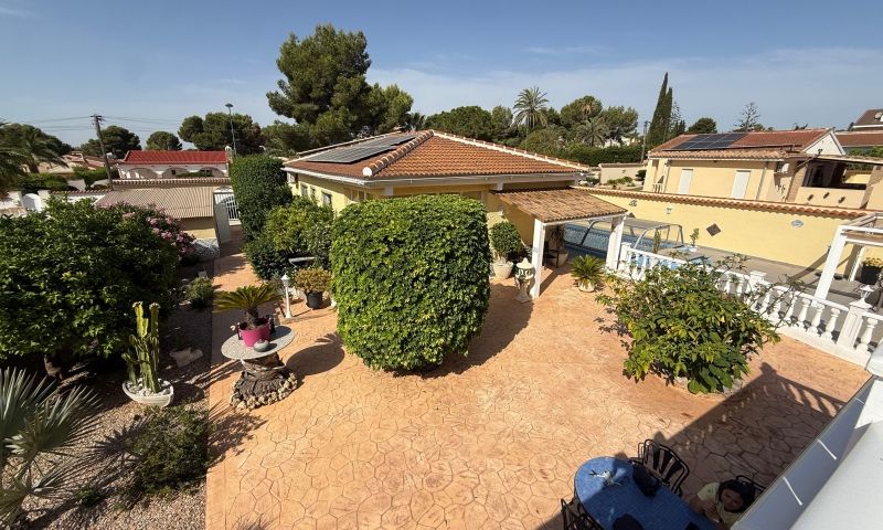 0da4ce88-whatsapp-image-2026-06-25-at-11-39-16-4- Villa in Pinar de Campoverde, Alicante