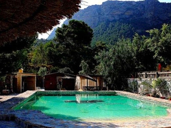 Finca for sale in Gea Y Truyols