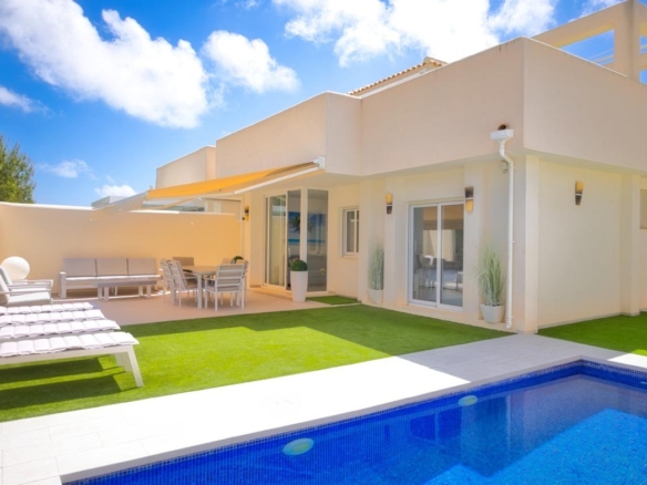 Town House for sale in Orihuela Costa