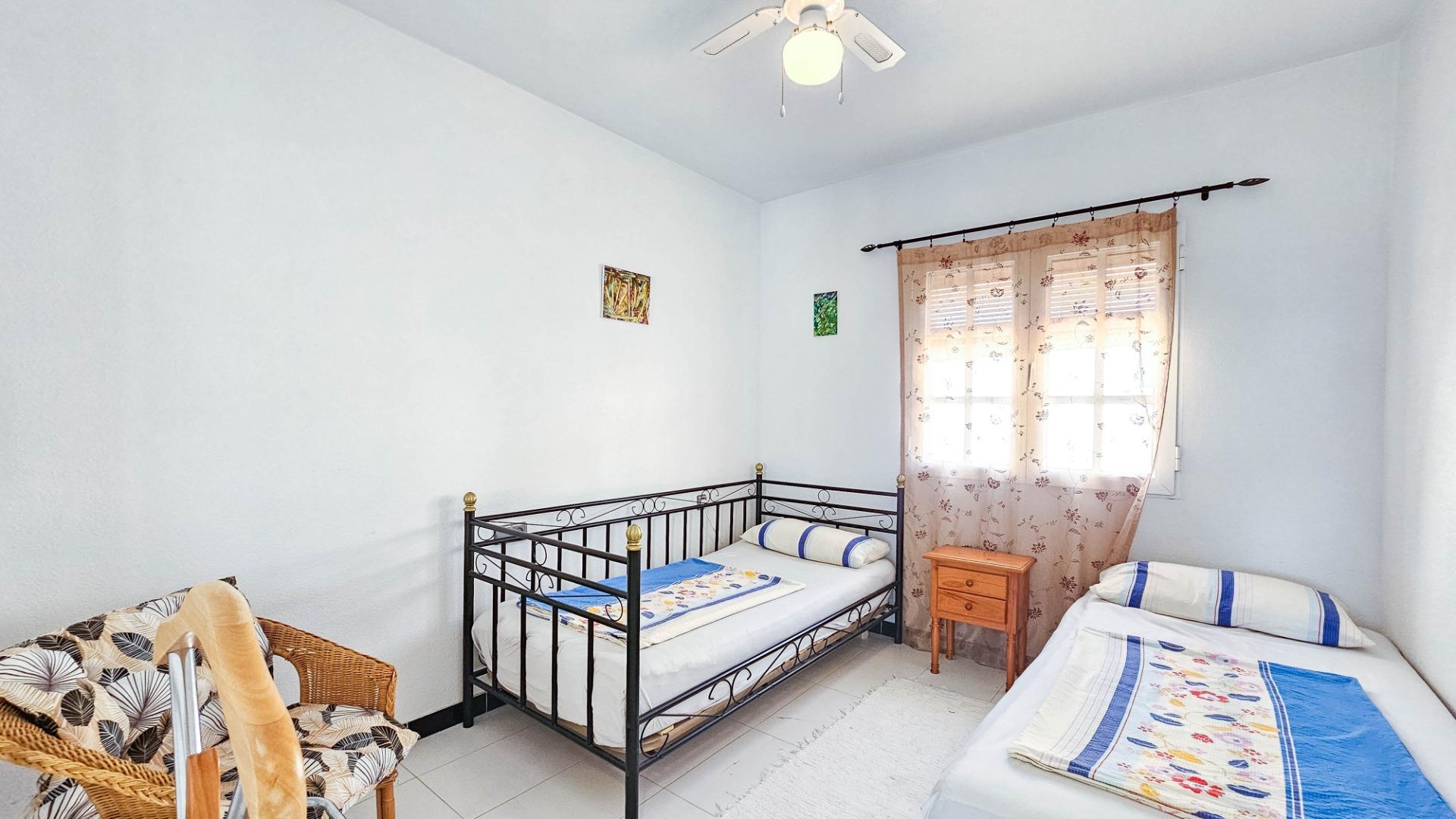 2-18 Bungalow in Orihuela Costa, Alicante
