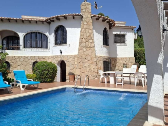 Villa for sale in Balcon al Mar