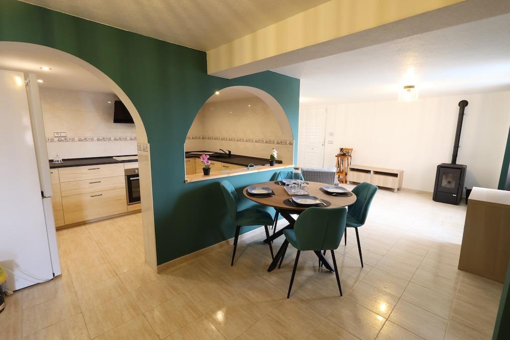 3-19 Villa in San Miguel de Salinas, Alicante