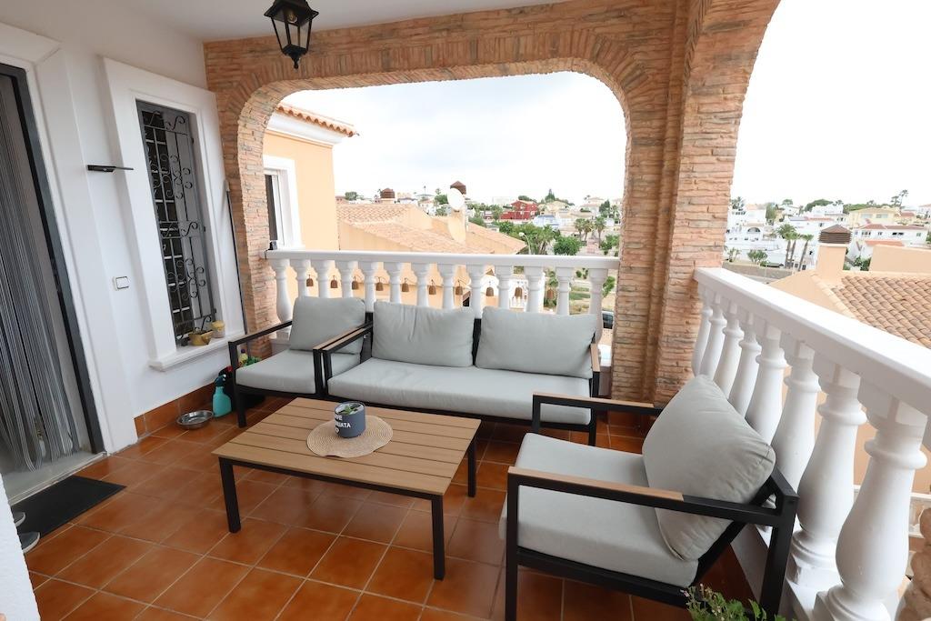 3-27 Villa in San Miguel de Salinas, Alicante