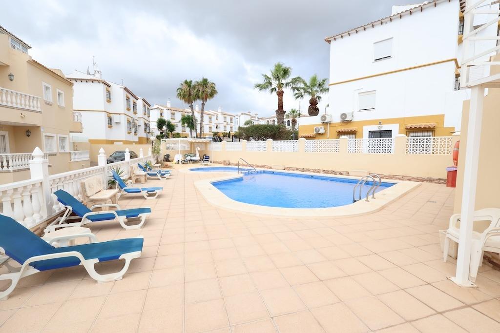 3-33 Villa in San Miguel de Salinas, Alicante
