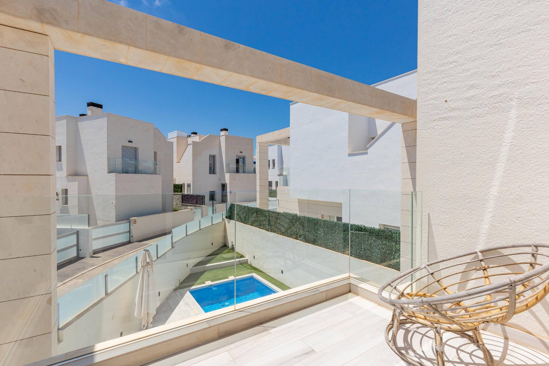 4-12 Villa in Orihuela Costa, Alicante