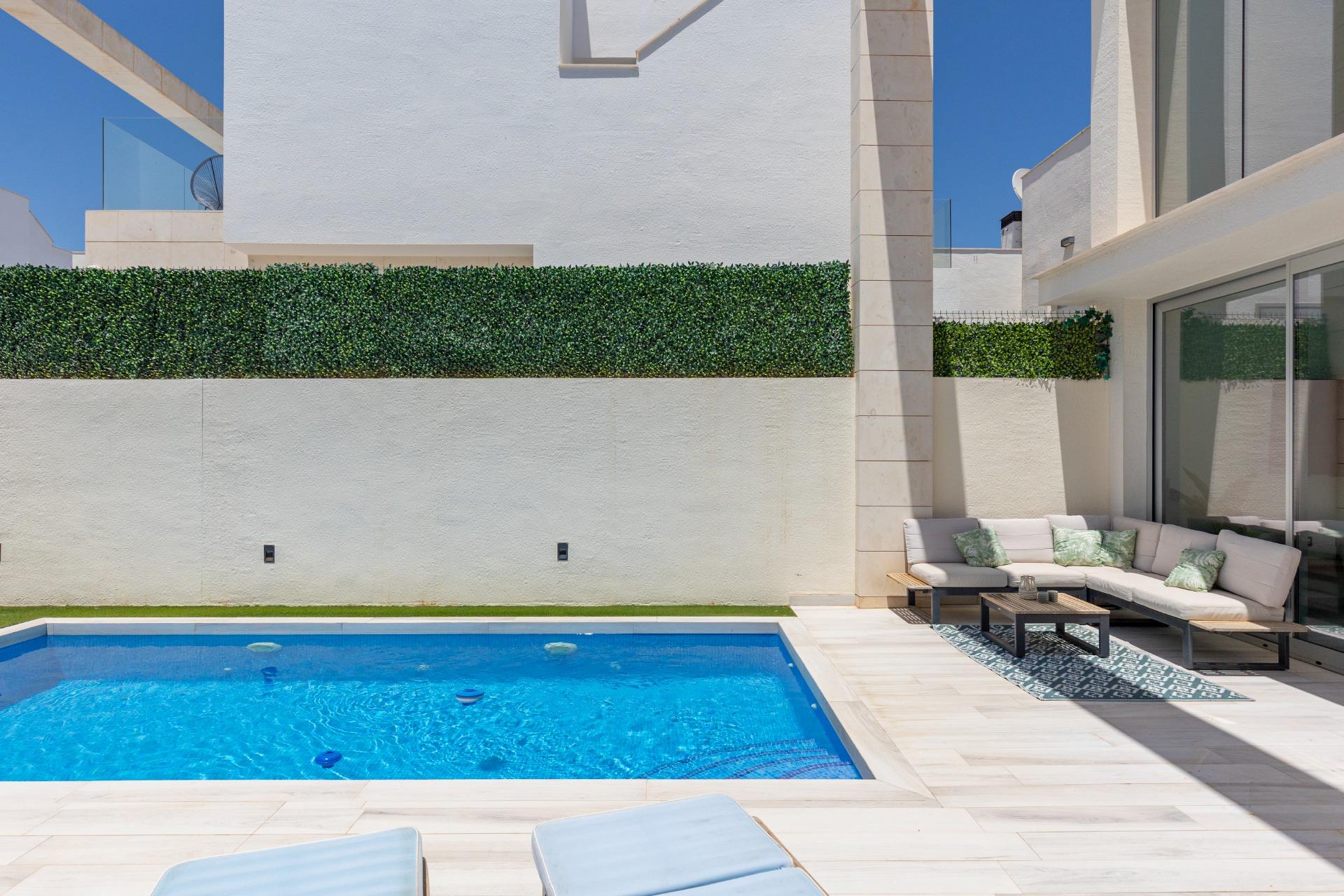 4-36 Villa in Orihuela Costa, Alicante