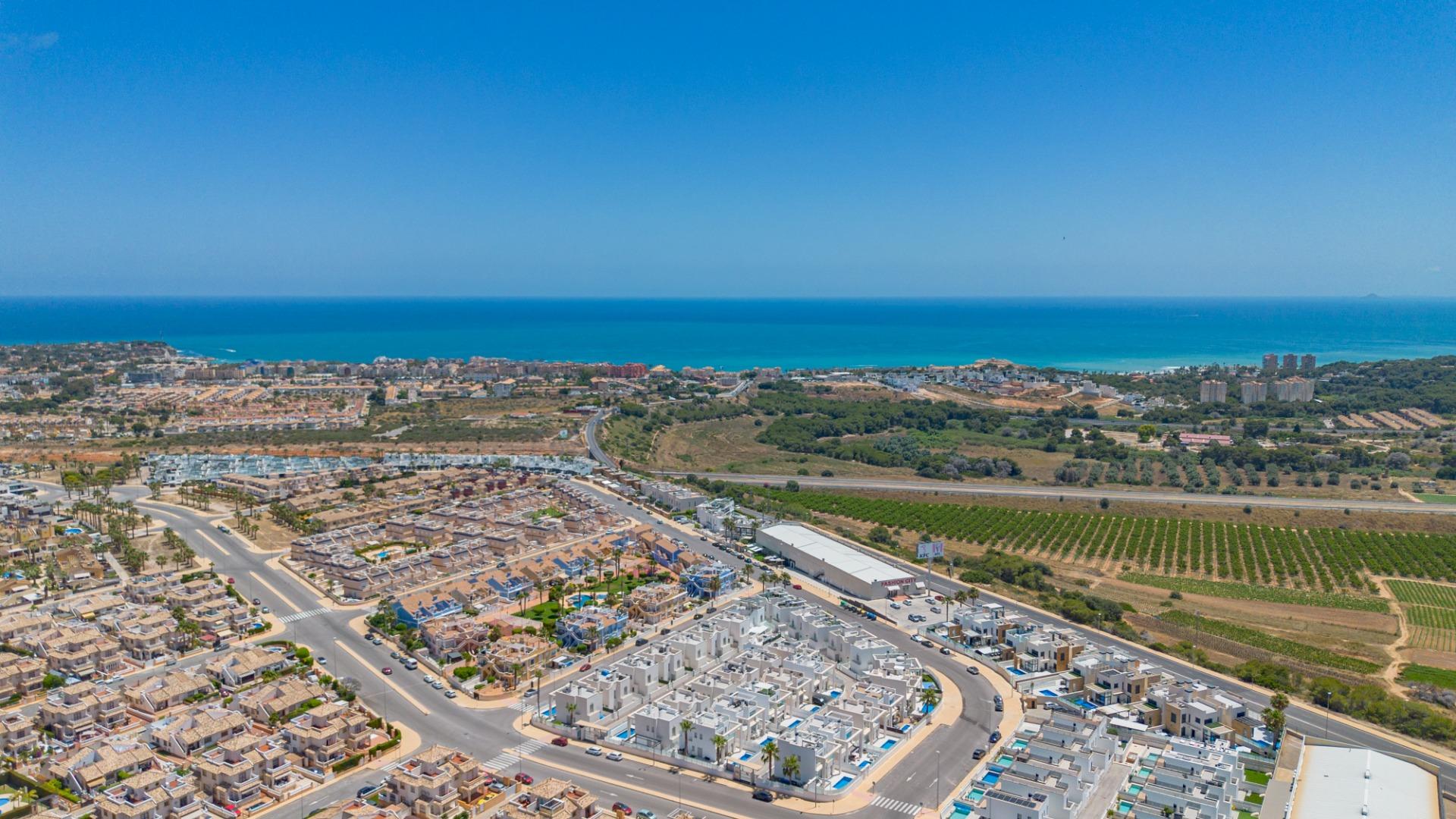 4-45 Villa in Orihuela Costa, Alicante