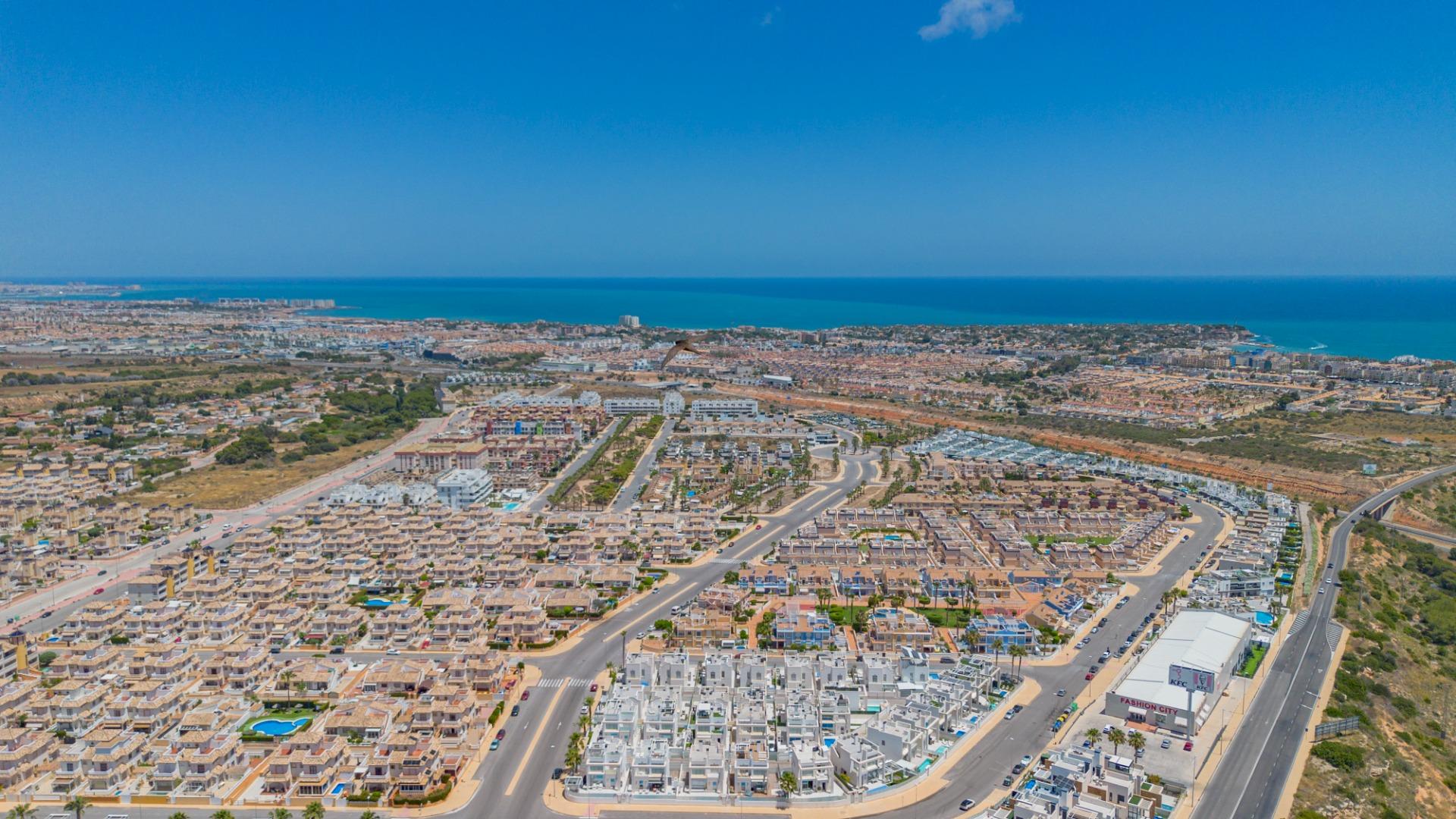4-46 Villa in Orihuela Costa, Alicante