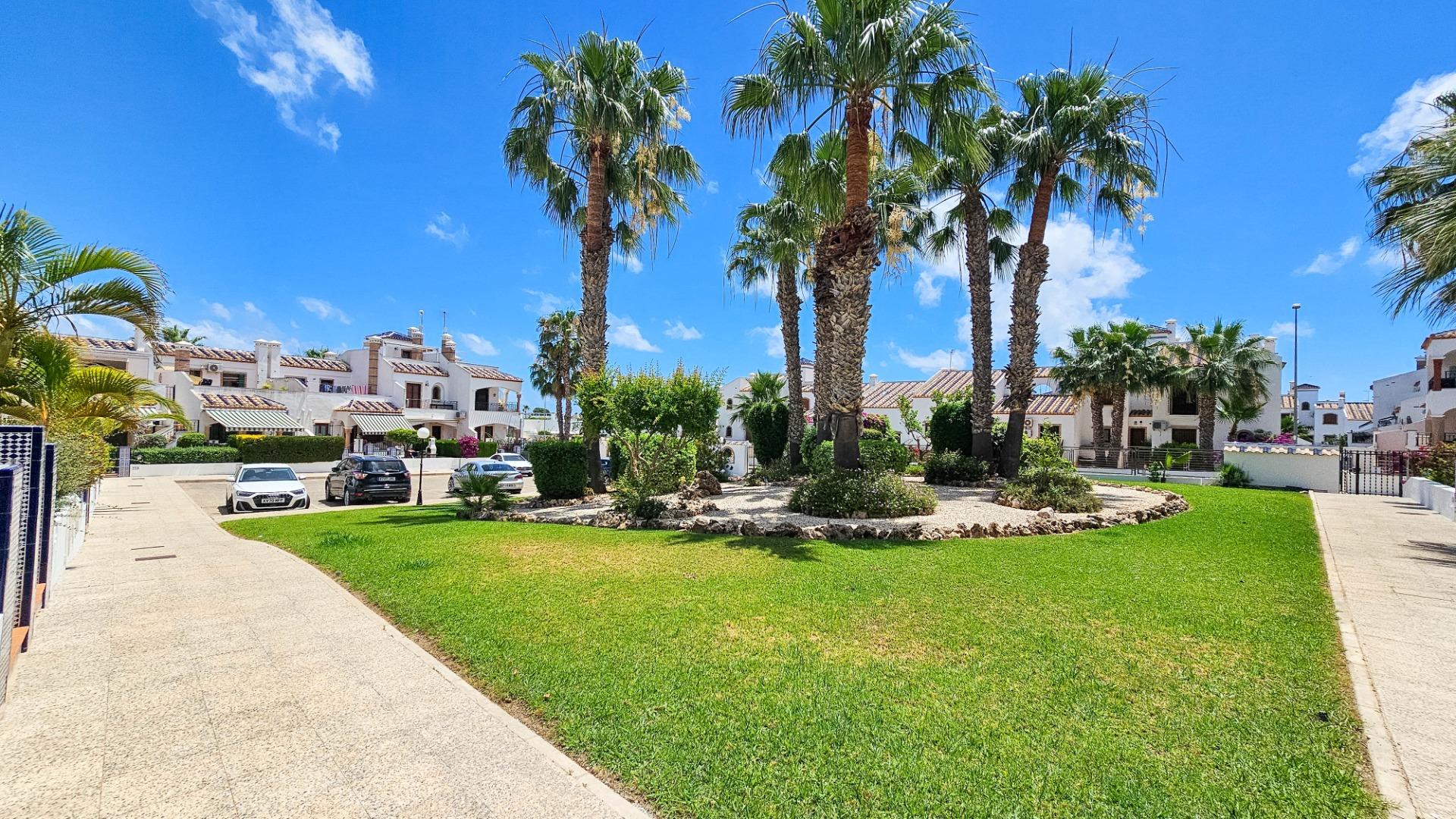 5-23 Town House in Orihuela Costa, Alicante
