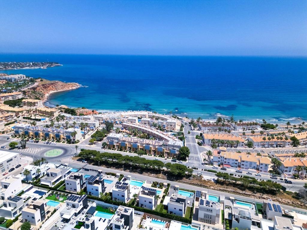5-30 Town House in Orihuela Costa, Alicante