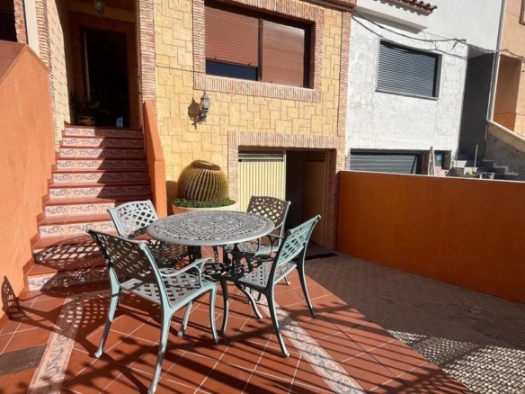 Town House for sale in Formentera del Segura