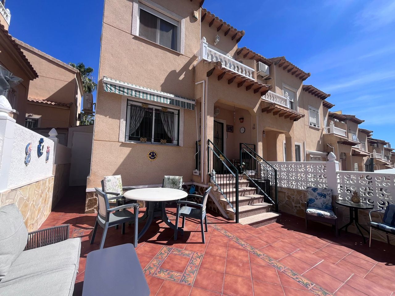 WhatsApp_Image_2026-06-02_at_13.03.21_xlarge.jpeg Town House for sale in Villamartin