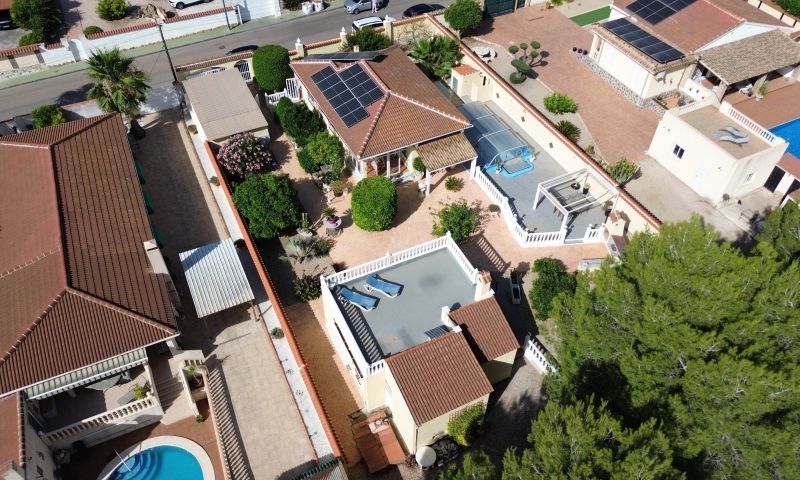 f2acd9fc-whatsapp-image-2026-06-25-at-11-39-15-4- Villa in Pinar de Campoverde, Alicante