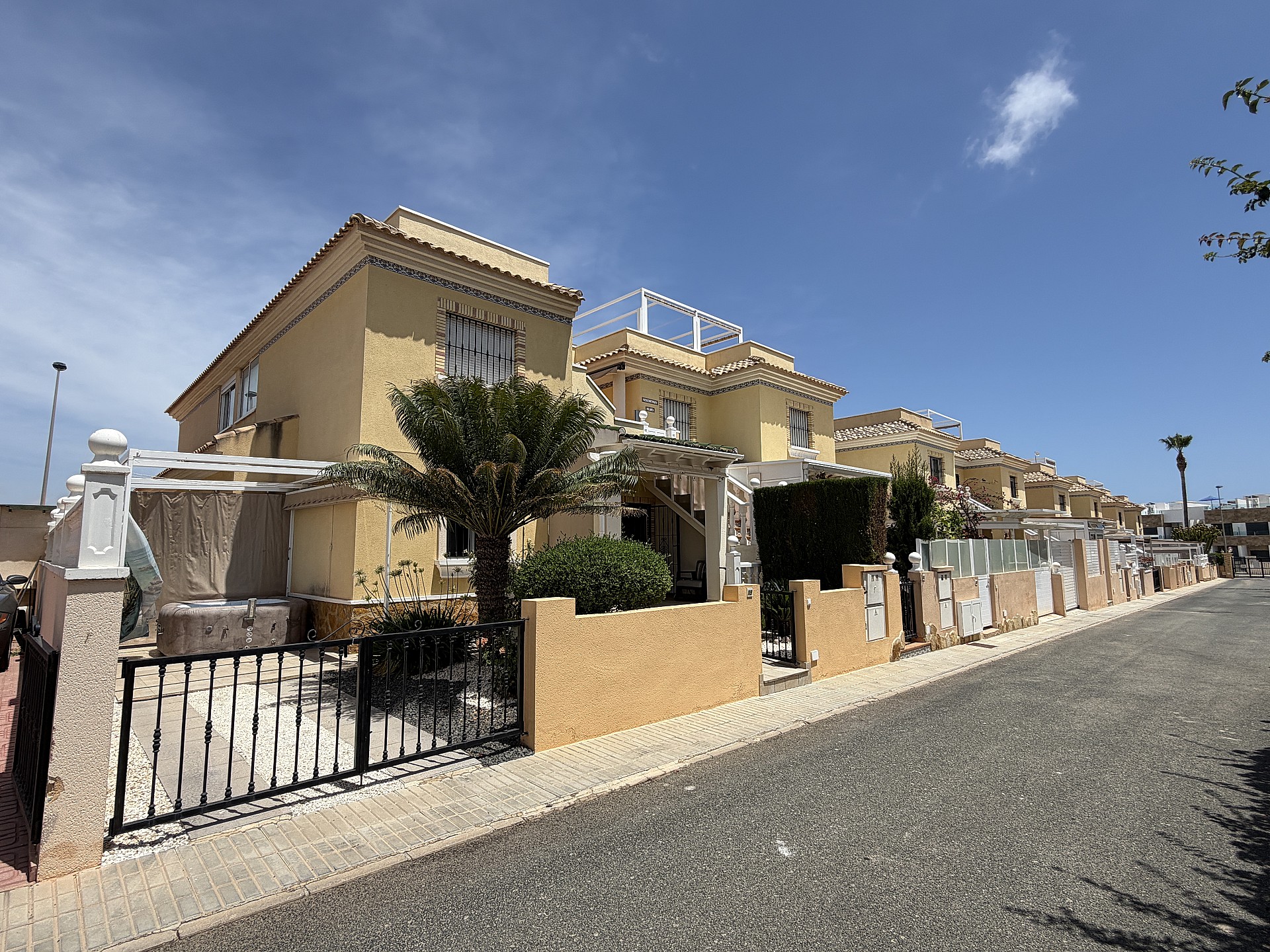 g_zyzhoj4e8cnucxhg27im Apartment in Orihuela Costa, Alicante
