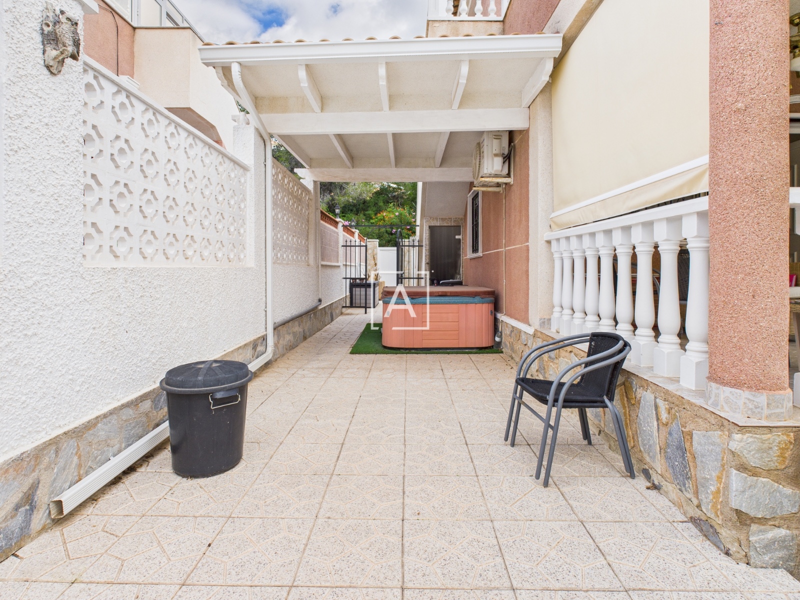 o_1j94v93n617vq5svobss3shgd2q Villa in Pinar de Campoverde, Alicante
