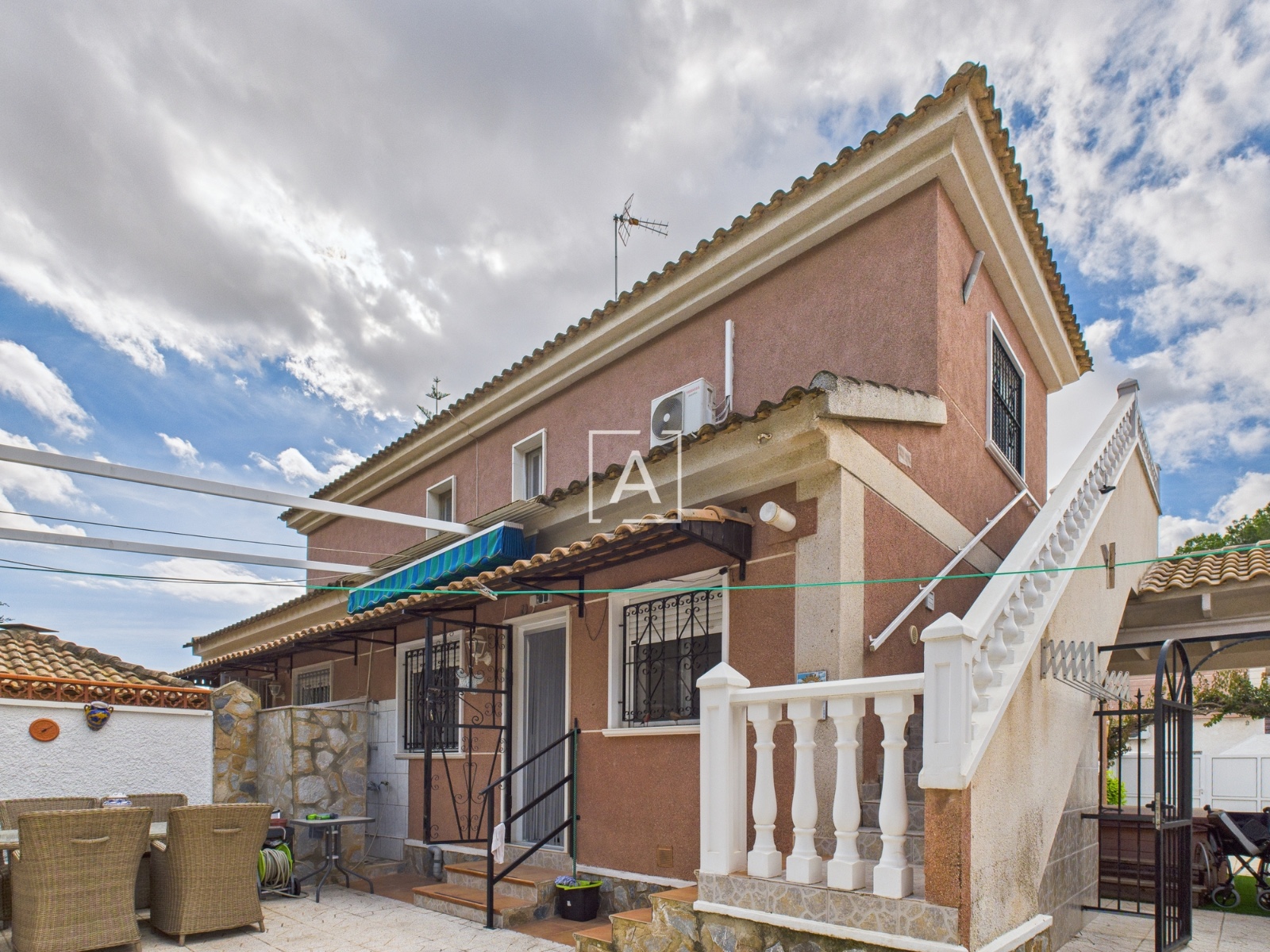 o_1j94v93n71m7q1kh0147soc1ej2u Villa in Pinar de Campoverde, Alicante