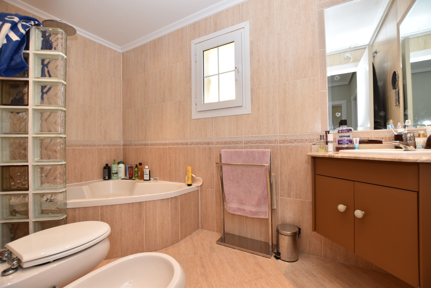 o_1jk0c597e1m23mhar0v1fbn1d7336 Villa in Orihuela Costa, Alicante