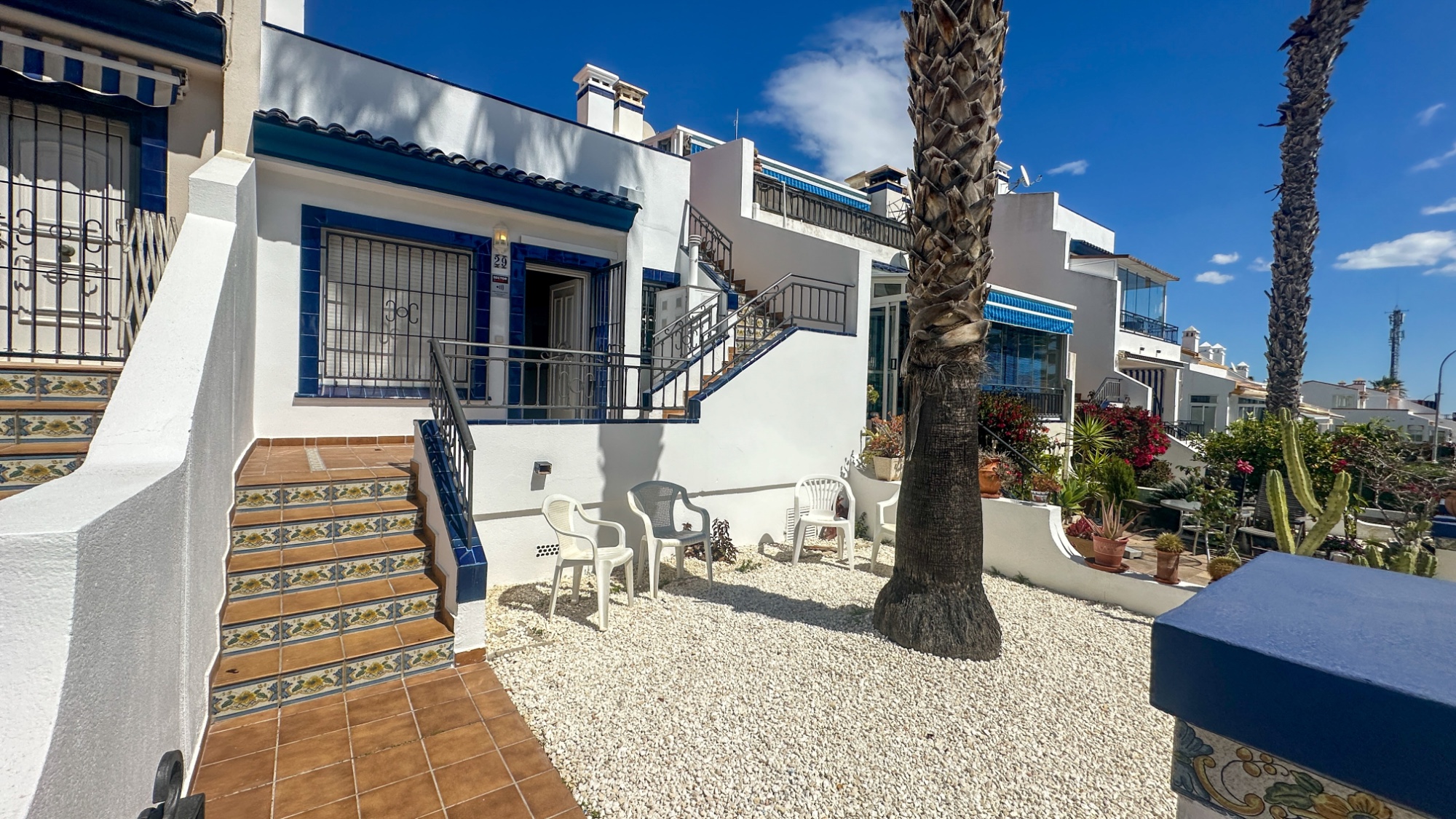 o_1jmb3nd9c1dlh5oq1r881s0h1i2h3l Alicante – Sunrise Dream Properties