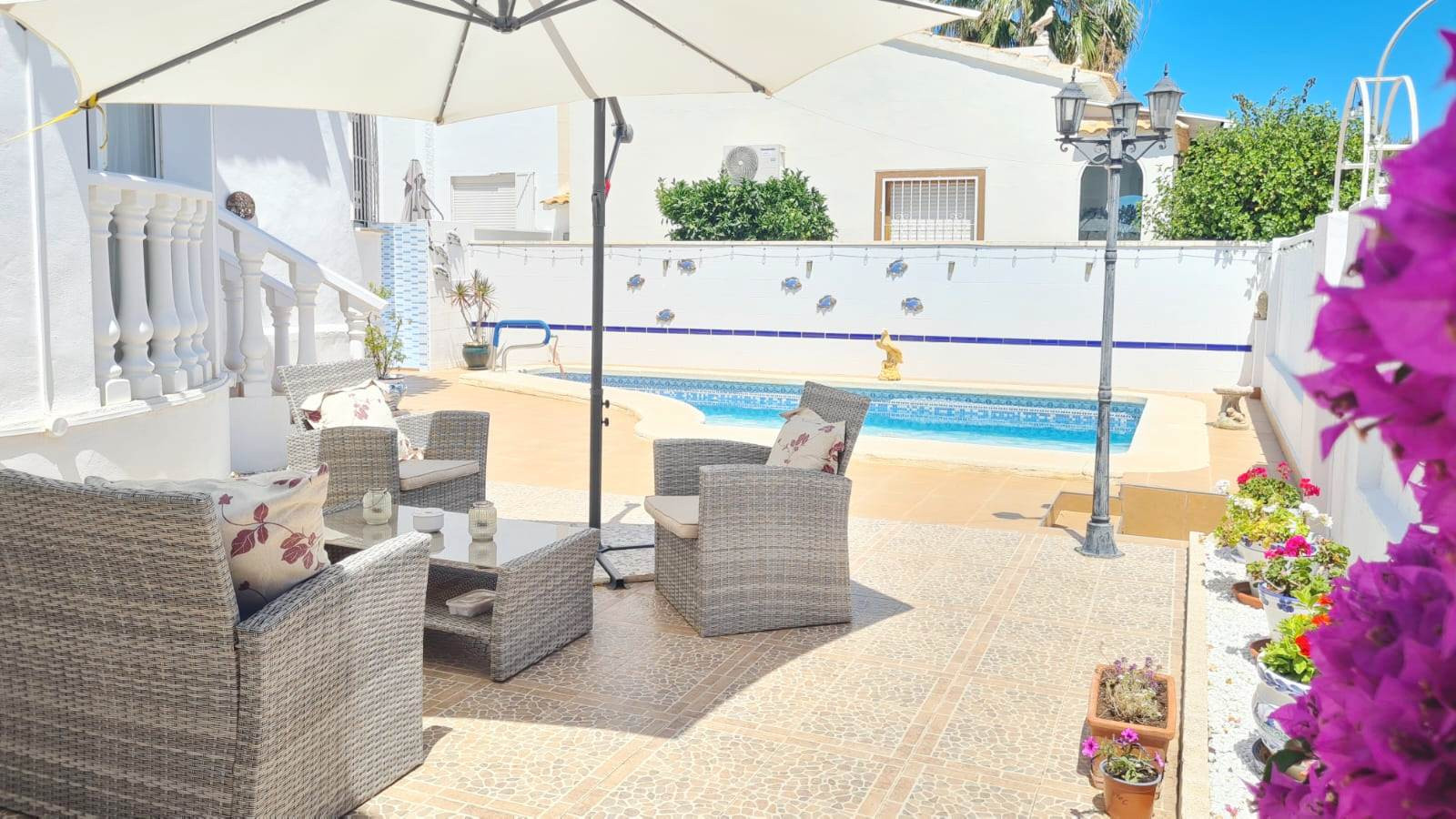 o_1jplcpenqnabrv5e4ke0p17956d Villa in Orihuela Costa, Alicante