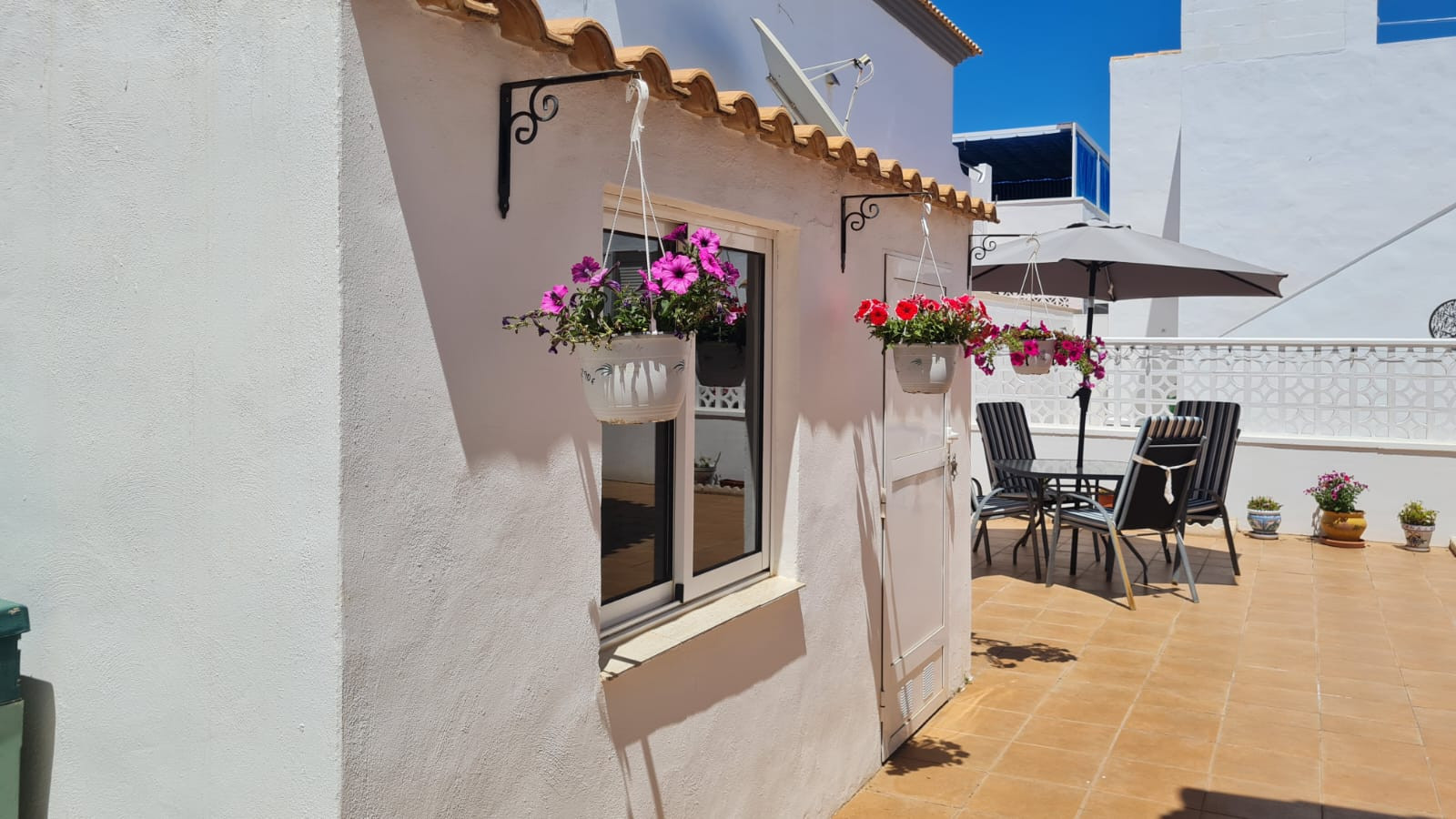 o_1jplcpenqvr215i0n5g1emf1fp56i Villa in Orihuela Costa, Alicante